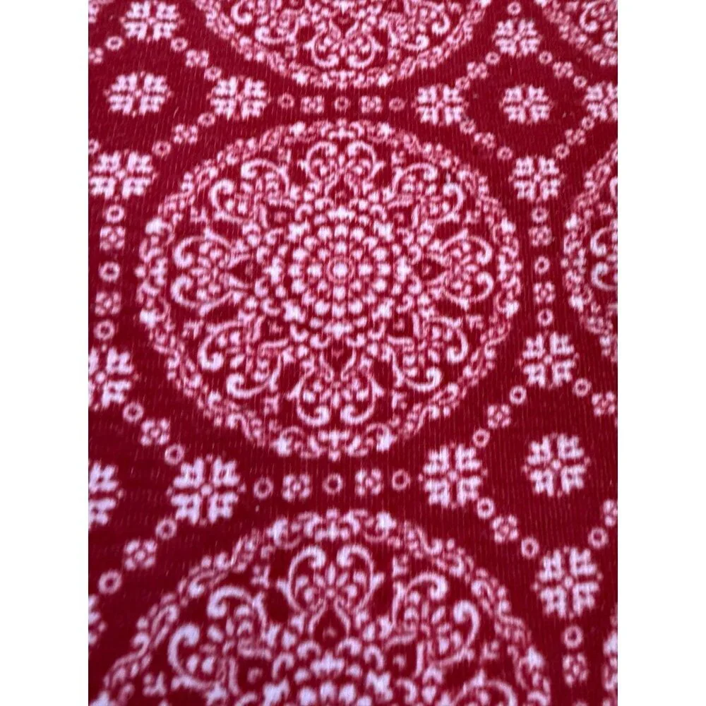Red circle pattern floor mat